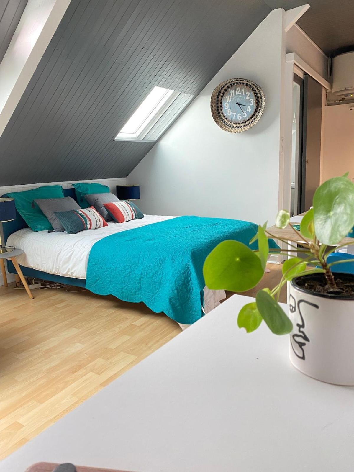 Agreable Cocon Sous Les Toits - Parking - Wifi Leilighet Pleneuf-Val-Andre Eksteriør bilde
